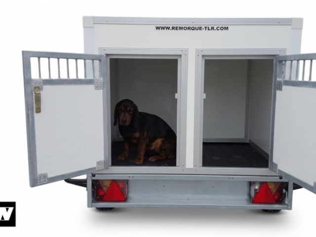 REMORQUE A CHIENS VSN DOG 6 VERSION.2 / 2 ESSIEUX REMORQUE ÉQUIPÉE DE 6 BOXES 