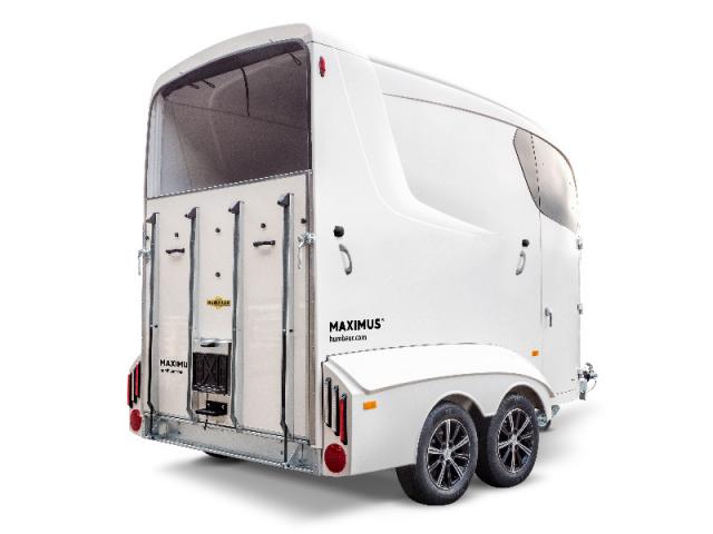 VAN 2 ESSIEUX FREINES MAXIMUS DELUXE ROUES EXTERIEURES HUMBAUR 
